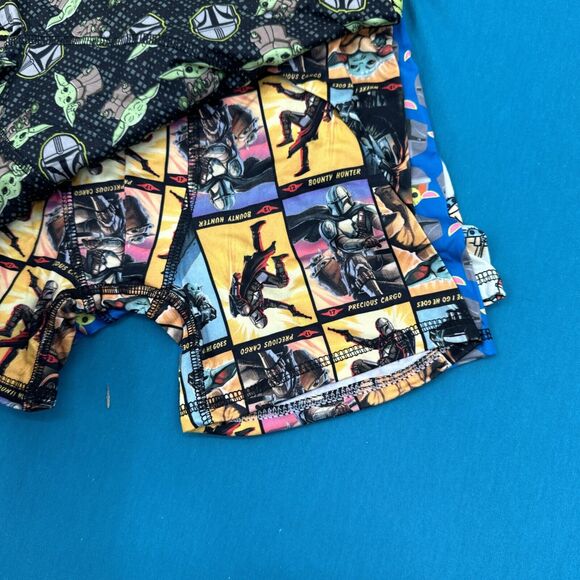 Star Wars The Mandalorian Boys 4 Pack Boxer Briefs Size 10 - Picture 3 of 6